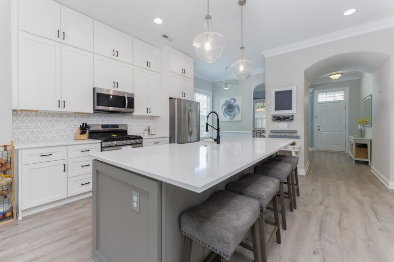 135 Ashley Bluffs Rd, Summerville, SC 29485