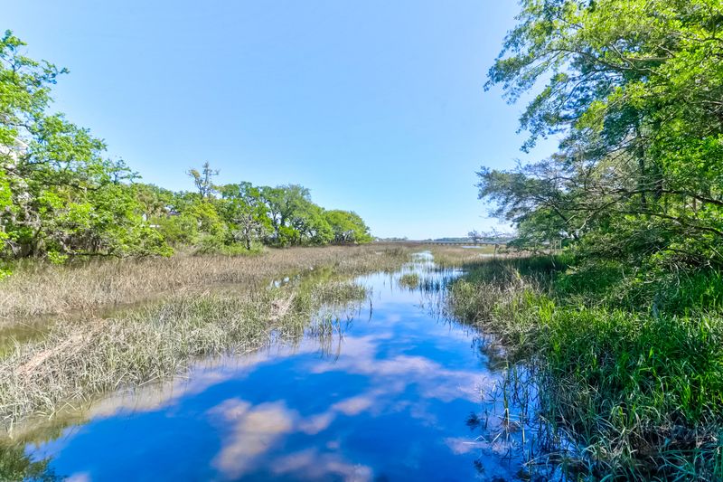1524 Inland Ave, Charleston, SC 29412