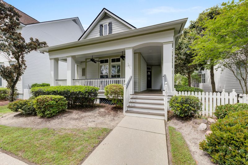 166 Etiwan Park St, Charleston, SC 29492