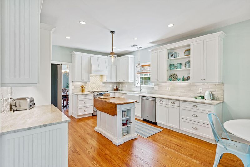 198 Revetment Ln, Mount Pleasant, SC 29464
