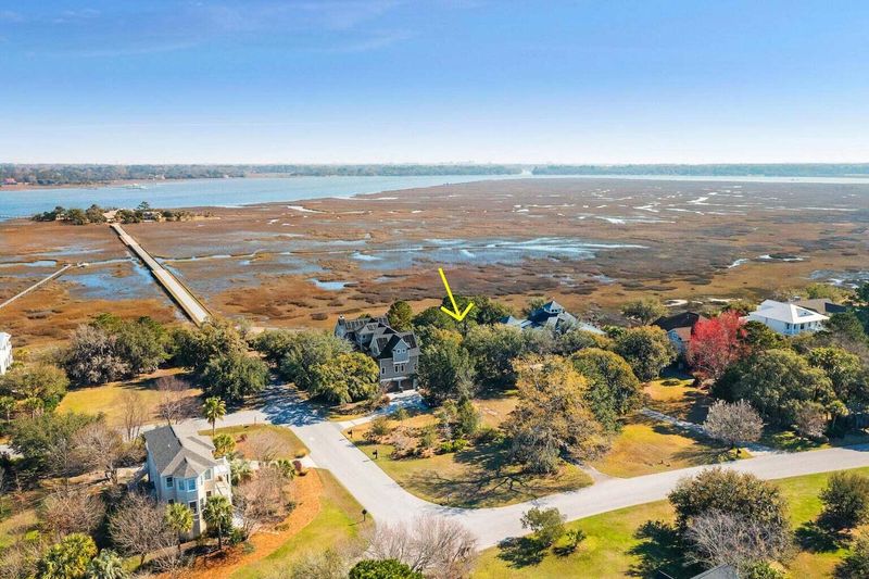 17 Headquarters Plantation Dr, Johns Island, SC 29455
