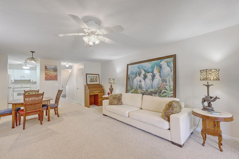 7 Town Park Ln #B, Charleston, SC 29412