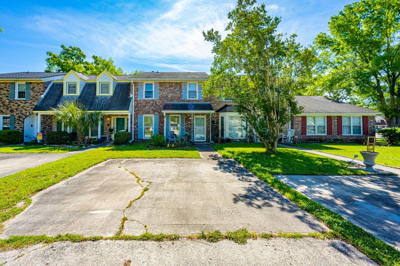 4401 Melanie Ct, North Charleston, SC 29418