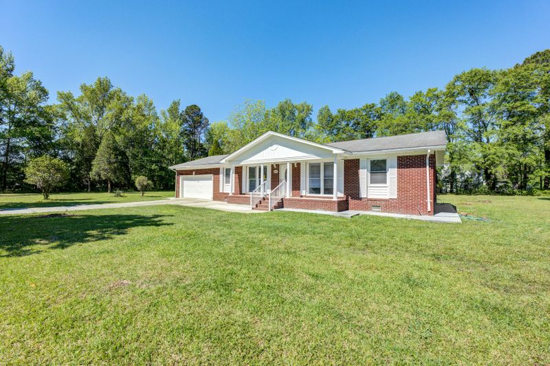 1805 Eastside St, Summerville, SC 29486