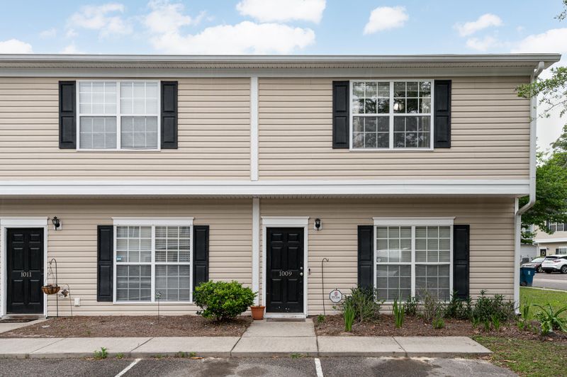 1009 Lexi Ct, Ladson, SC 29456