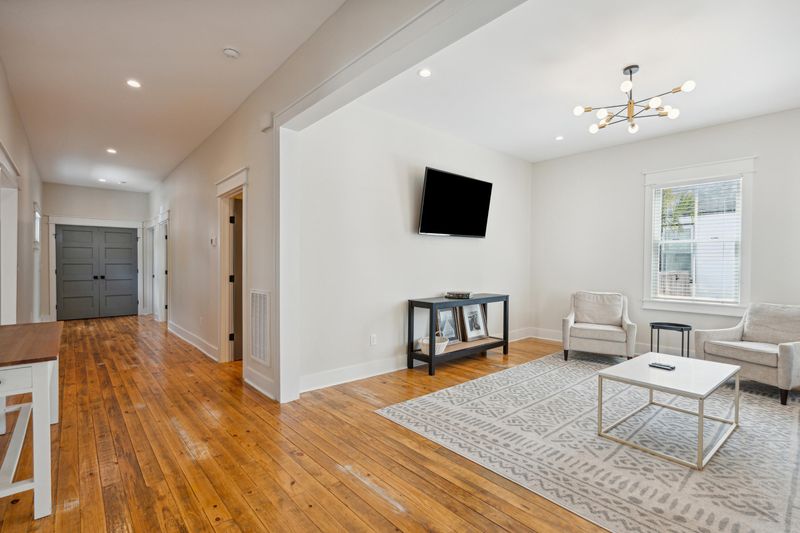 33 Moultrie St, Charleston, SC 29403