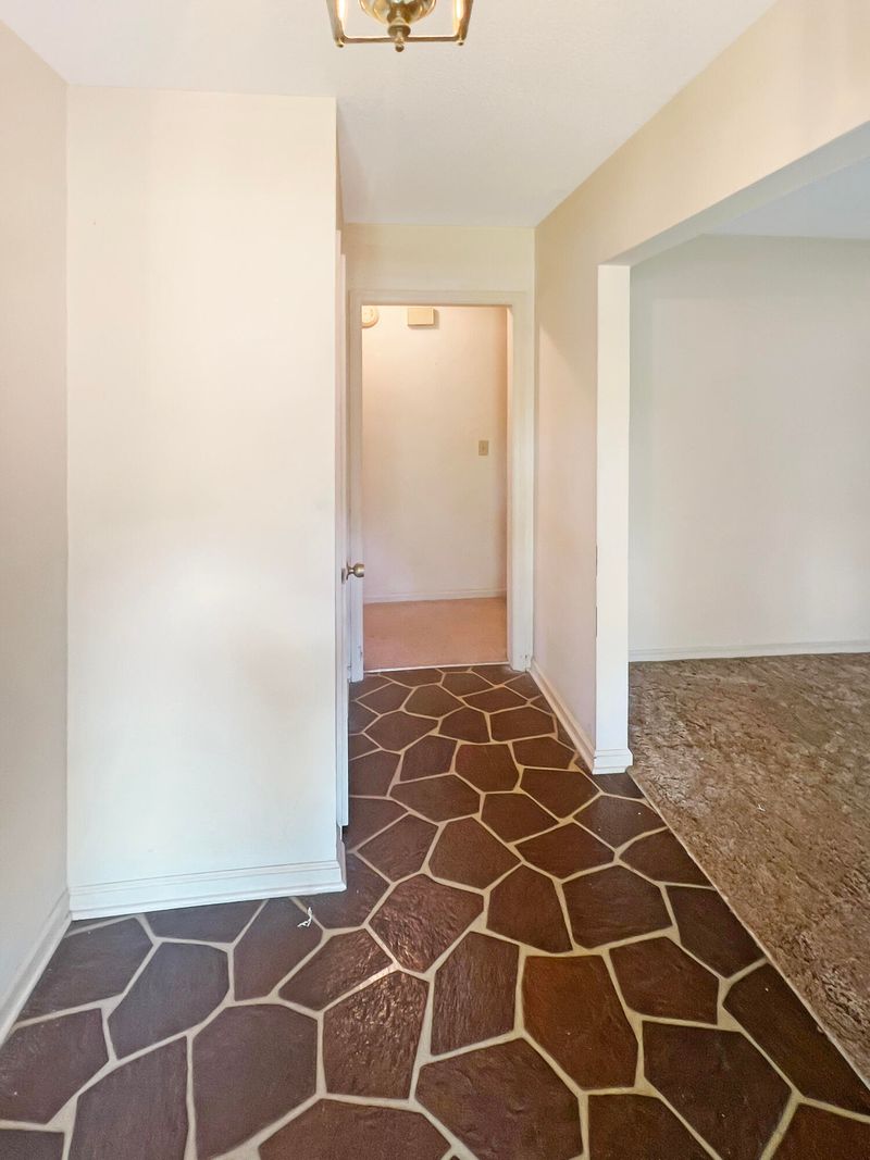 114 Palmetto Bluff Dr, North Charleston, SC 29418