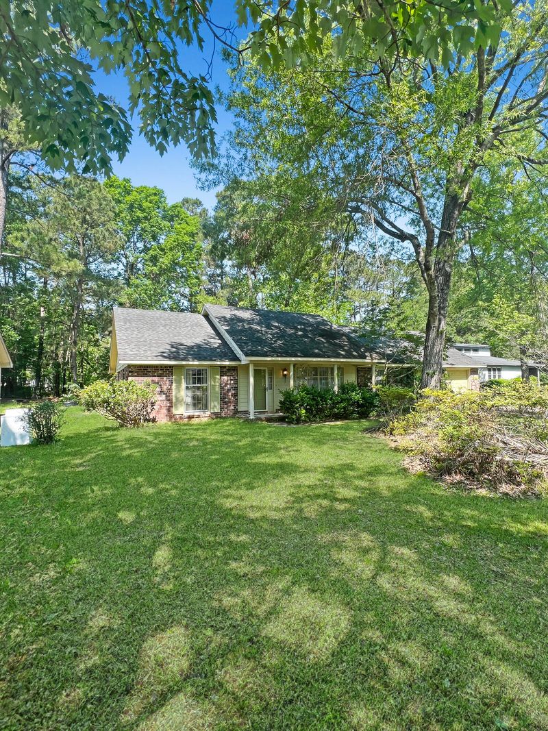 114 Palmetto Bluff Dr, North Charleston, SC 29418
