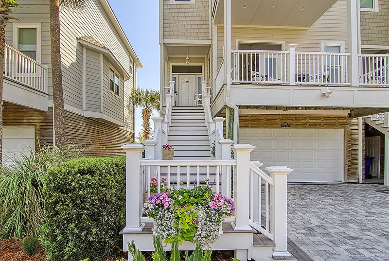 2232 Folly Rd, Charleston, SC 29412