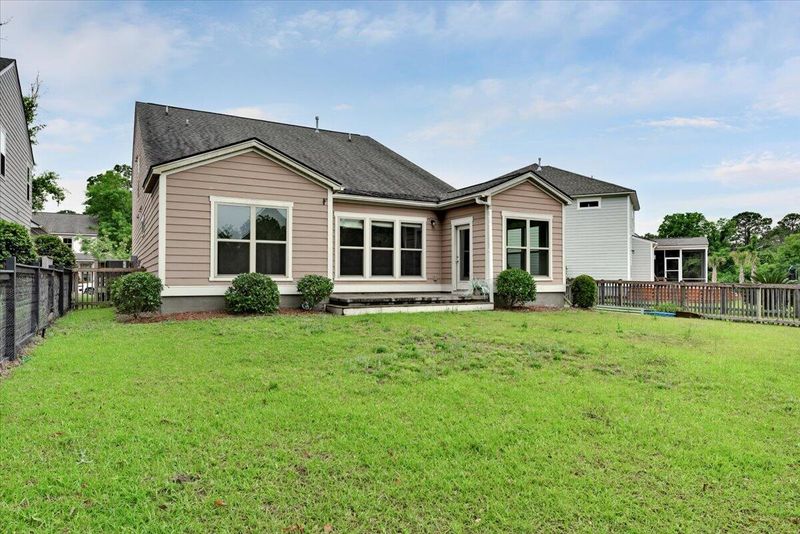 1122 Bright Ct, James Island, SC 29412