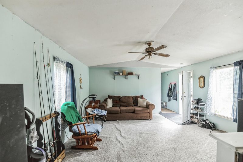 990 Mendel Rivers Rd, Bonneau, SC 29431