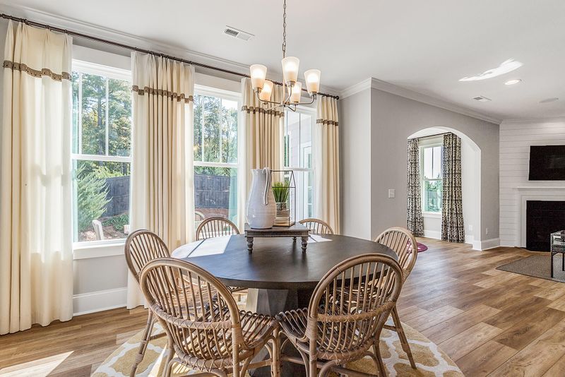 444 Rowley Ln, Summerville, SC 29486