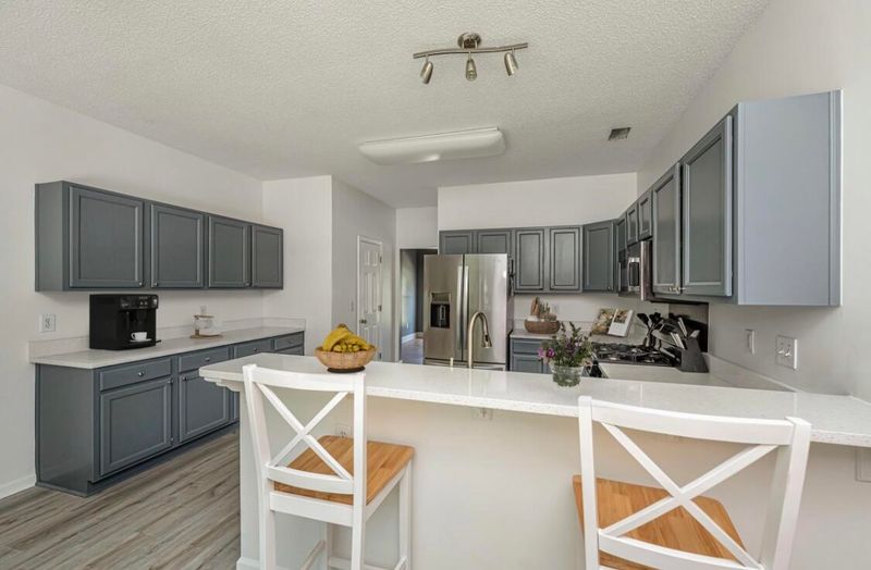 112 Remington Dr, North Charleston, SC 29418