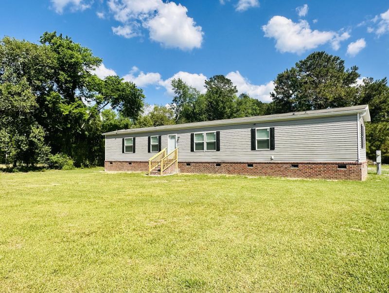 296 Mitton Rd, Moncks Corner, SC 29461