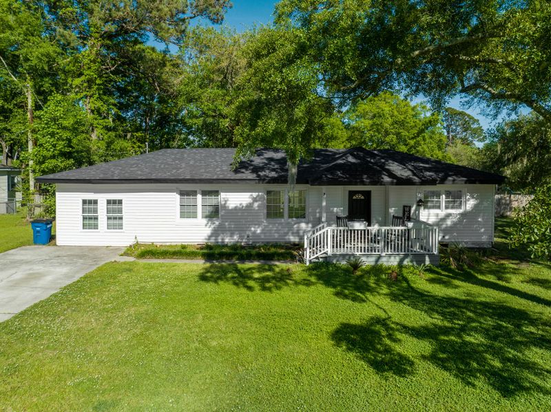 404 Parkdale Dr, Charleston, SC 29414