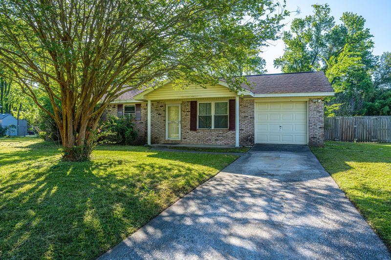 1112 Kentwood Cir, Charleston, SC 29412