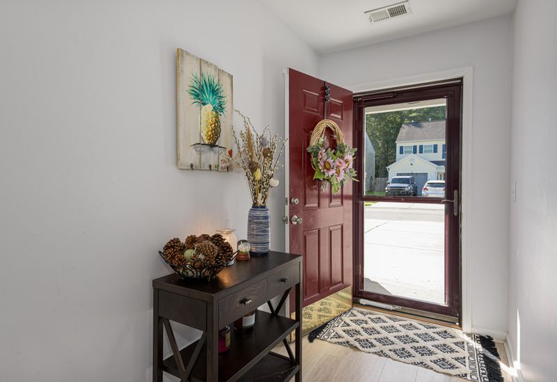 146 Coosawatchie St, Summerville, SC 29485
