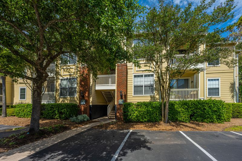 1600 Long Grove Dr #828, Mount Pleasant, SC 29464