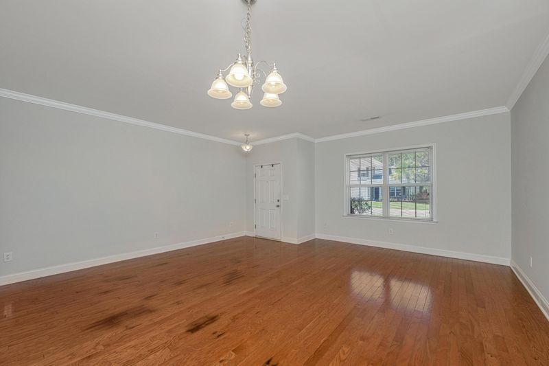 214 Decatur Dr, Summerville, SC 29486