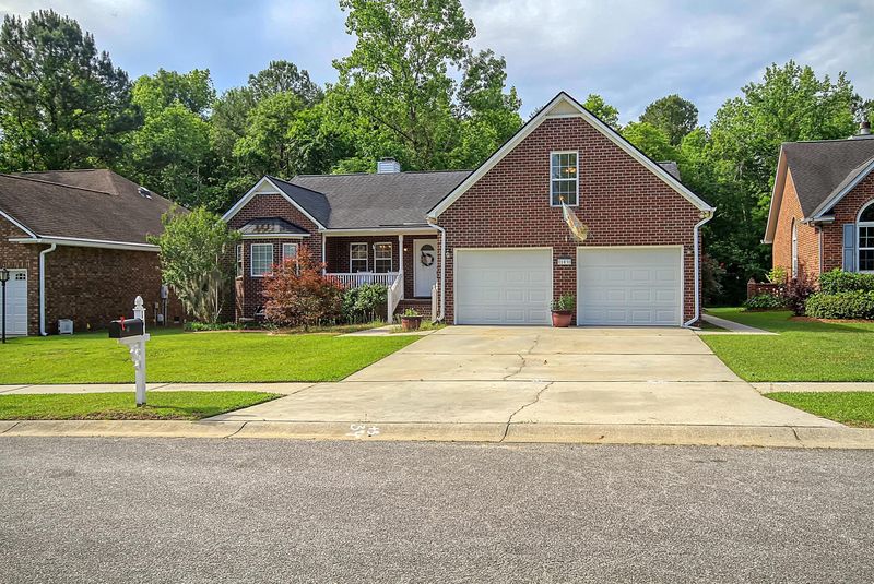 103 Cheshire Dr, Goose Creek, SC 29445