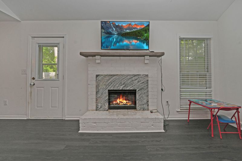101 Julliett Dr, Goose Creek, SC 29445