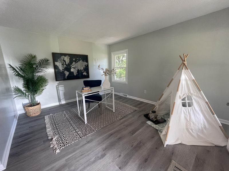5907 Hagood Ave, Hanahan, SC 29410