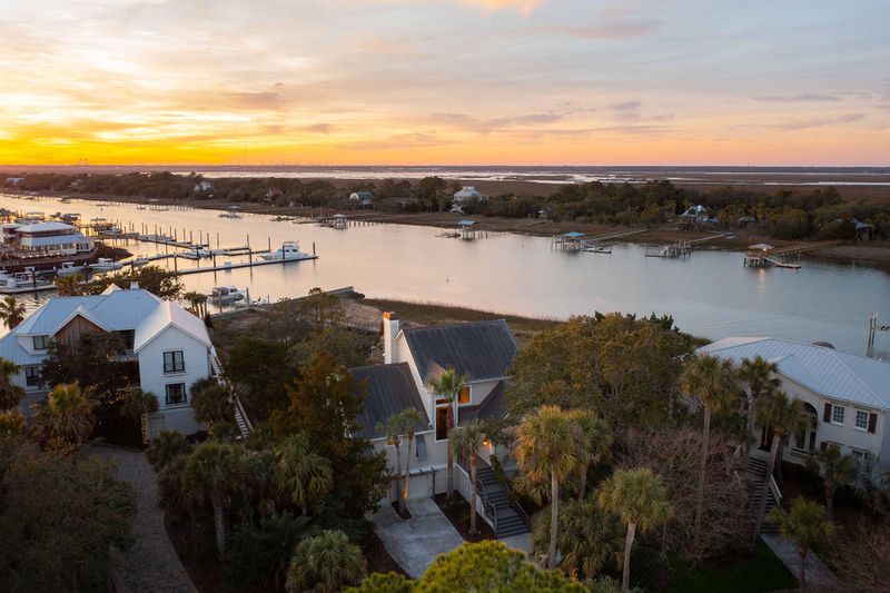 31 Waterway Island Dr, Isle Of Palms, SC 29451
