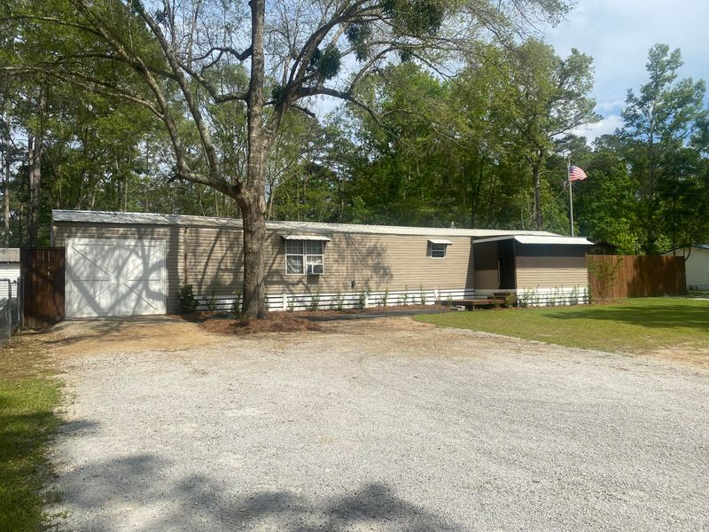 209 Poplar Cir, Summerville, SC 29483