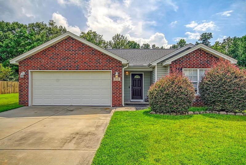 210 Westbrooke Rd, Summerville, SC 29486
