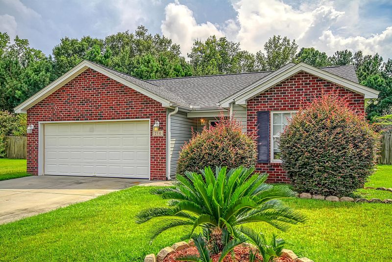 210 Westbrooke Rd, Summerville, SC 29486