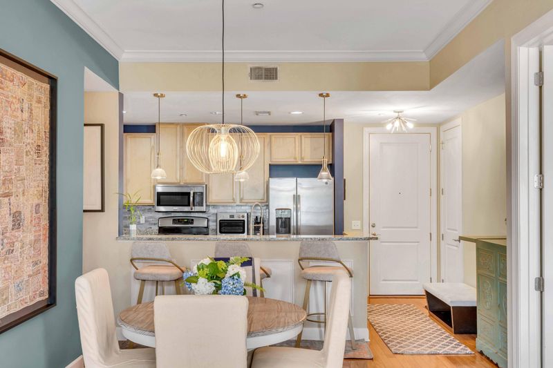 125 Pier View St #305, Daniel Island, SC 29492
