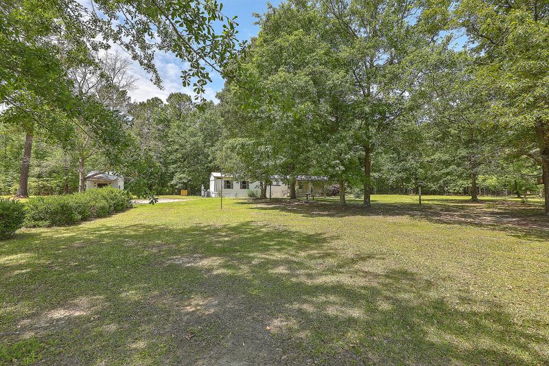 155 Fox Dog Dr, Bonneau, SC 29431