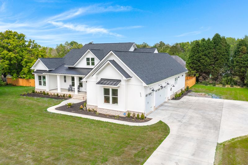 523 W Butternut Rd, Summerville, SC 29483