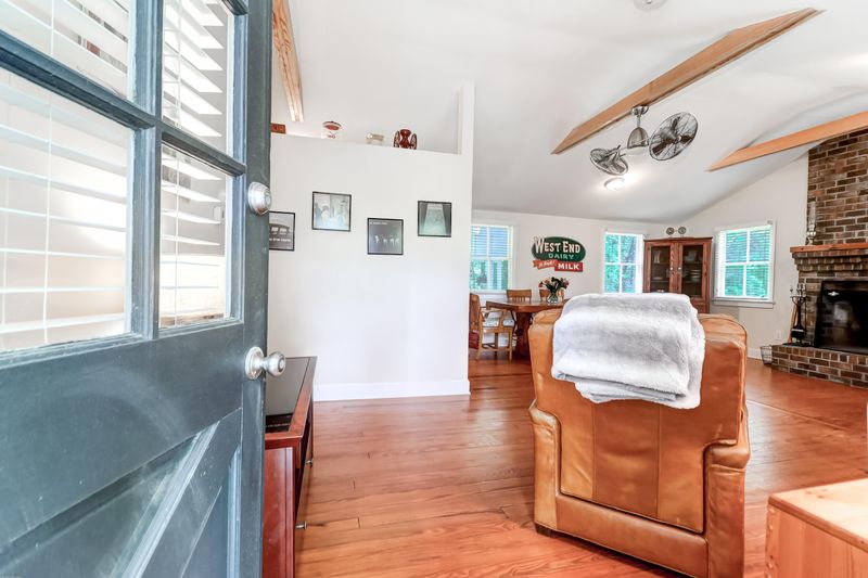 1163 Murrell Rd, Mount Pleasant, SC 29429