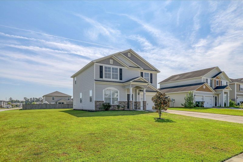 300 Mossy Wood Rd, Summerville, SC 29486