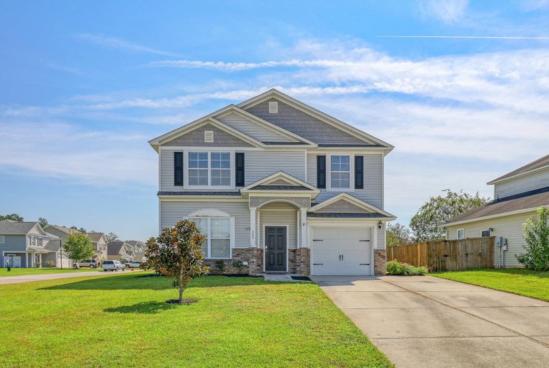 300 Mossy Wood Rd, Summerville, SC 29486