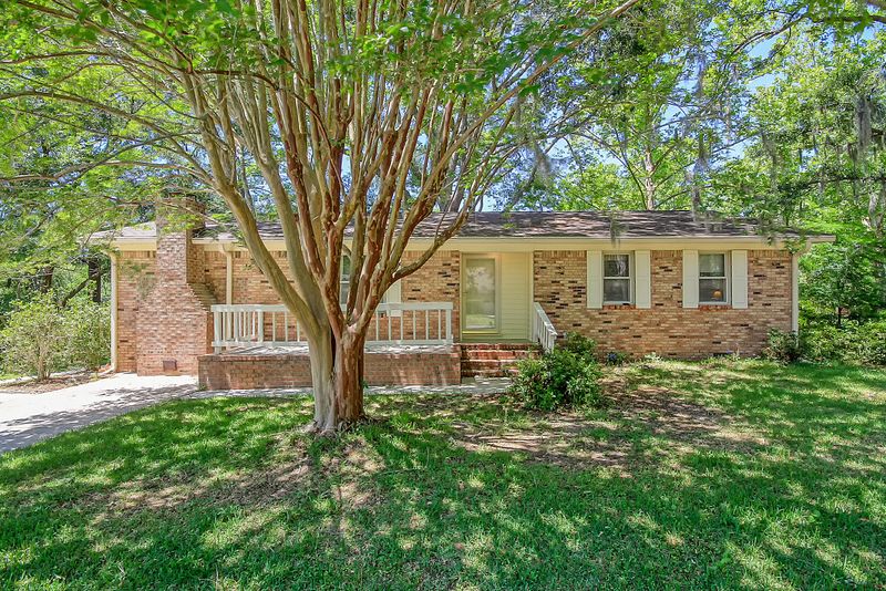 2130 Bishop Dr, Charleston, SC 29414