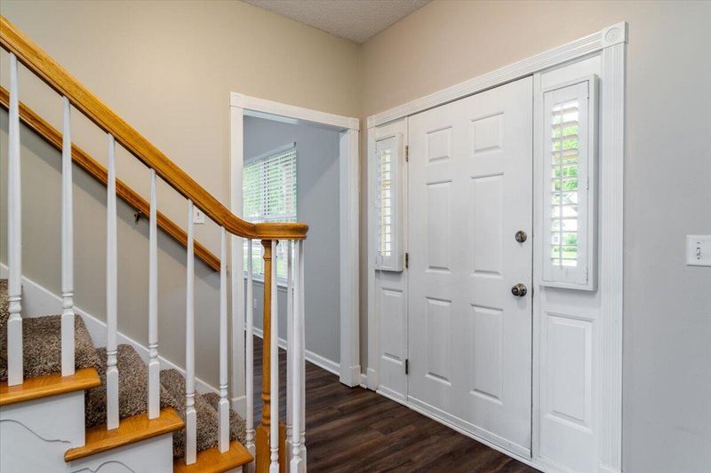 126 Chatfield Cir, Goose Creek, SC 29445