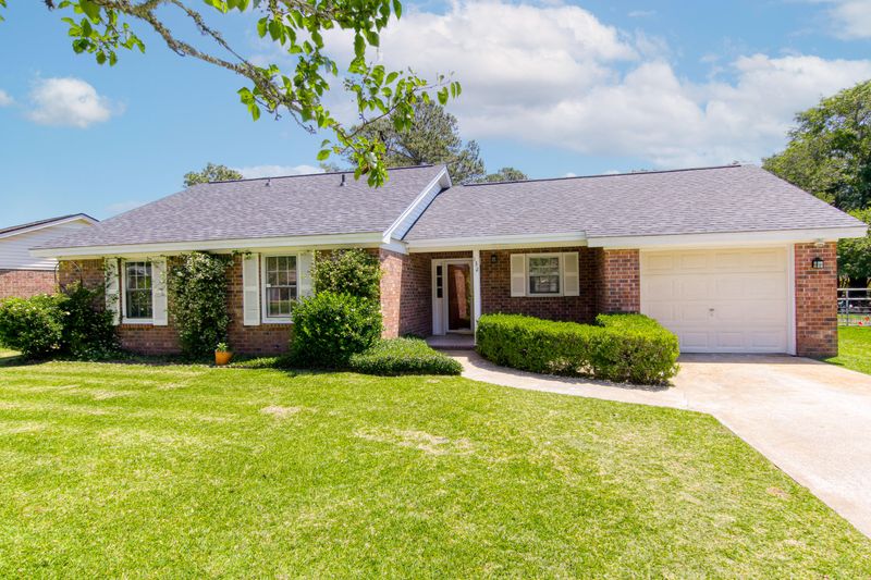 132 Marion Rd, Summerville, SC 29483