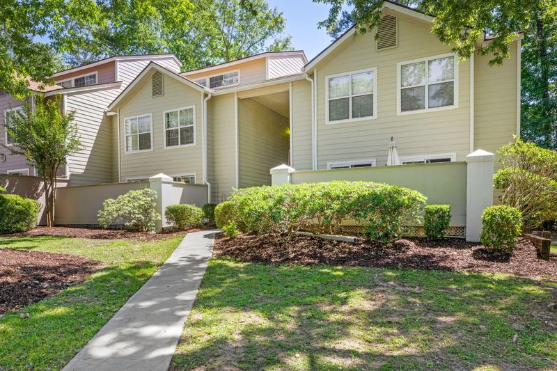 7955 Edgebrook Cir #E, North Charleston, SC 29418
