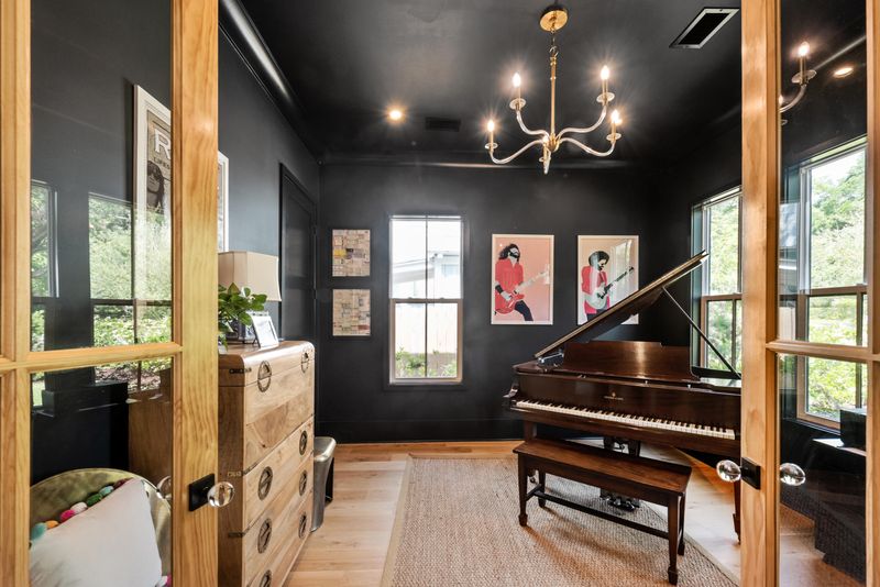 5 Emerson St, Charleston, SC 29412