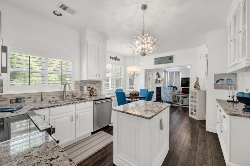 817 Beverly Dr, Summerville, SC 29485