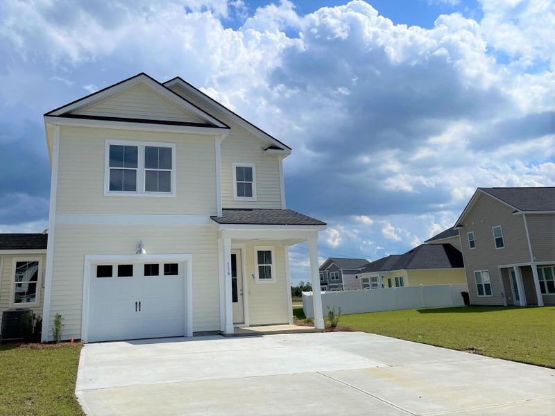 116 Hawthorne Landing Dr, Goose Creek, SC 29445