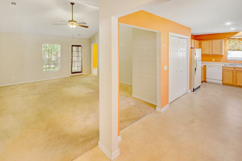 124 Surlington Dr, Ladson, SC 29456