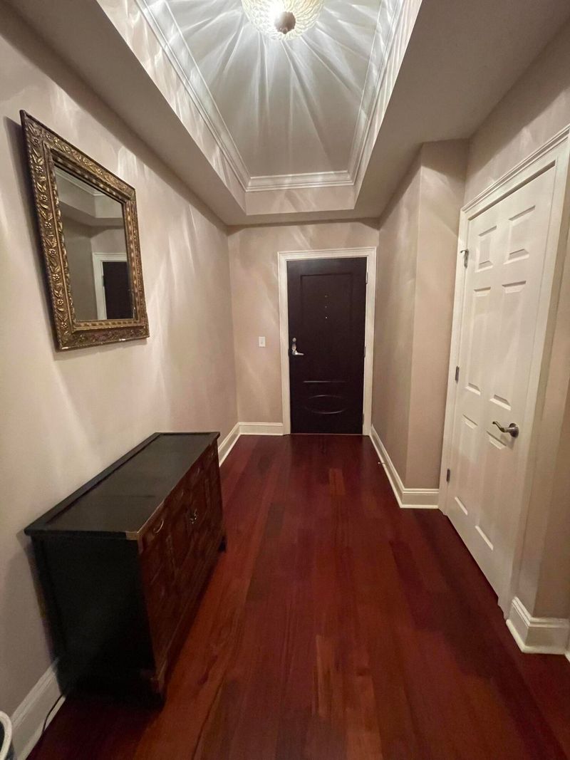 498 Albemarle Rd #201, Charleston, SC 29407