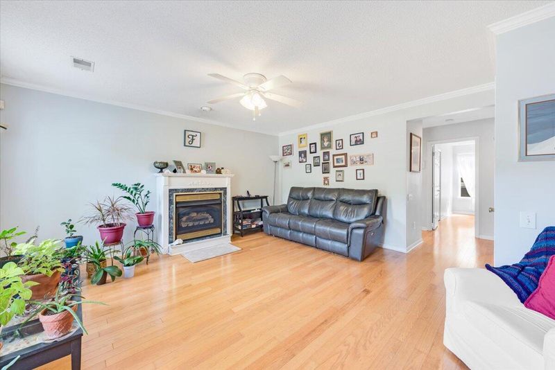 3201 Queensgate Way, Mount Pleasant, SC 29466