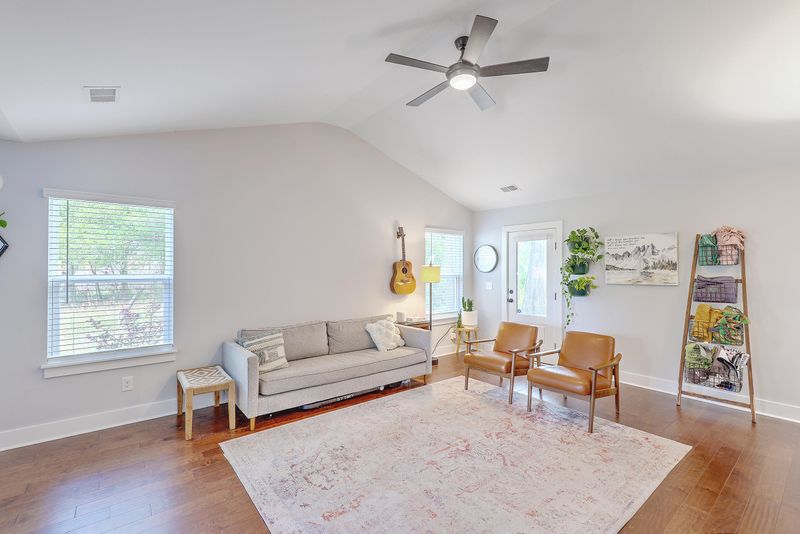2263 Suffolk St, North Charleston, SC 29405
