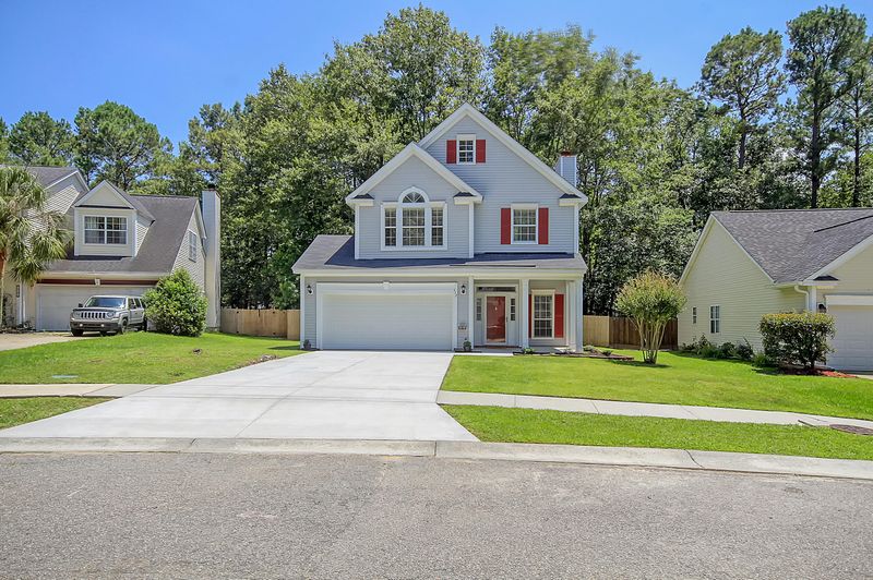 112 Fairbury Dr, Goose Creek, SC 29445