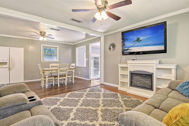 342 Horseshoe Rd, Moncks Corner, SC 29461