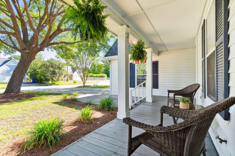 1593 Landings Rn, Mount Pleasant, SC 29464
